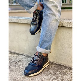 Sneaker - Ambitious